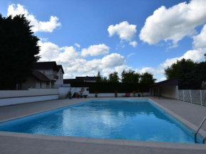 Quaint Holiday Home in Faverolles with Pool and Pond